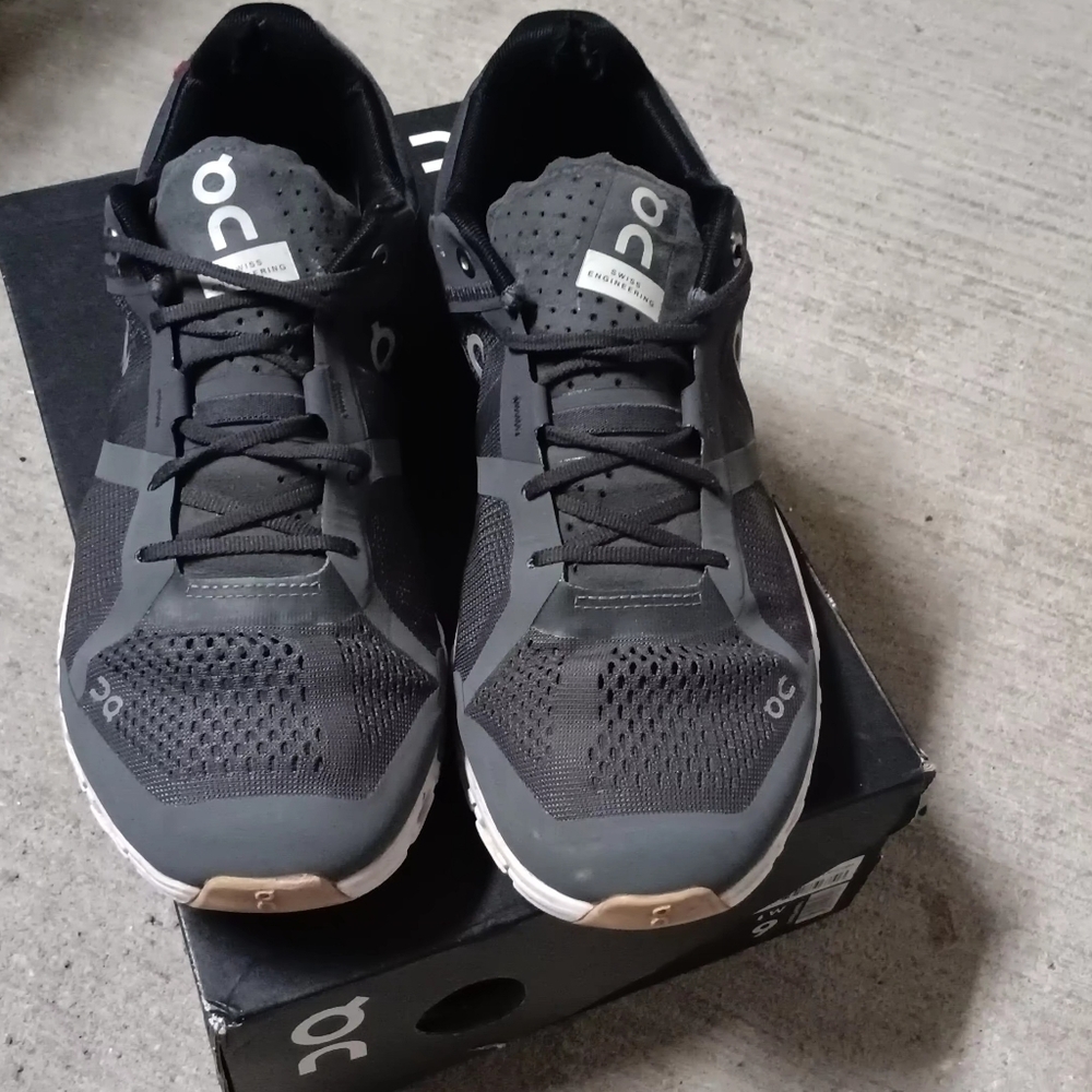 On Cloudflow Wmns Running Shoes 'Rock Rose' Sz.10 - Picture 6 of 11